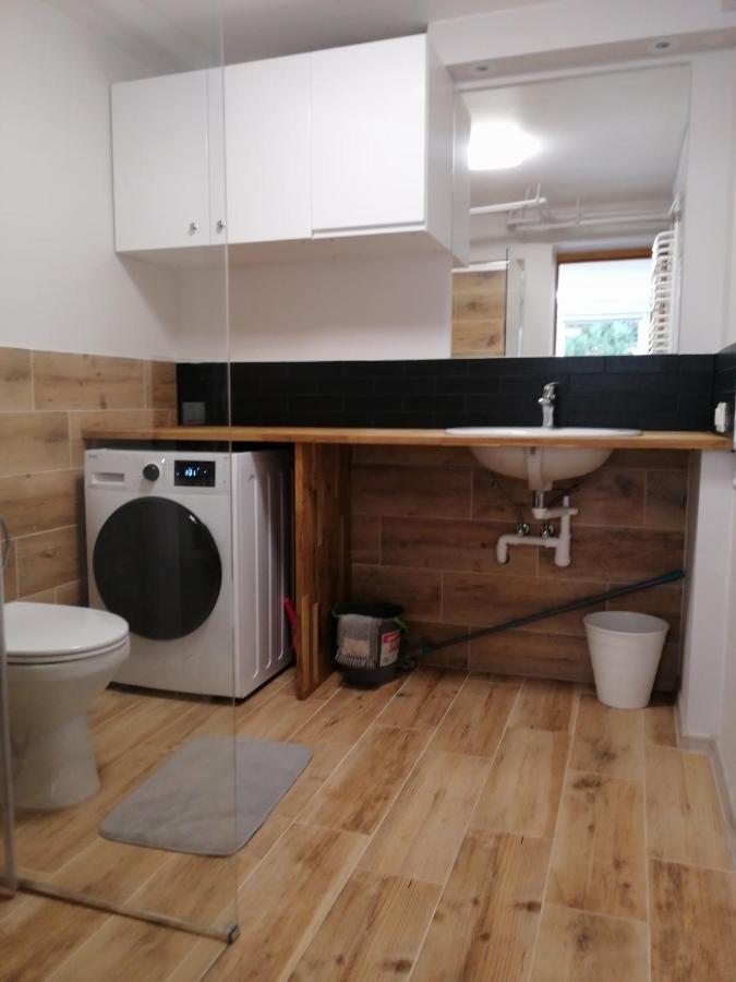 Homestay Gosciniec Filmowy - Prywatny Dom Rodzinny Warsaw