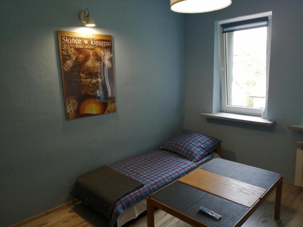 Homestay Gosciniec Filmowy - Prywatny Dom Rodzinny Warsaw