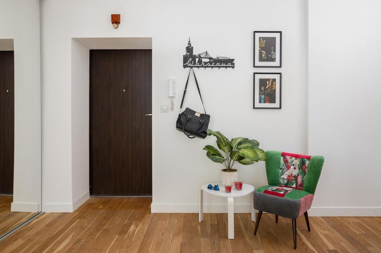 Rent Like - Plac Konstytucji 6 *