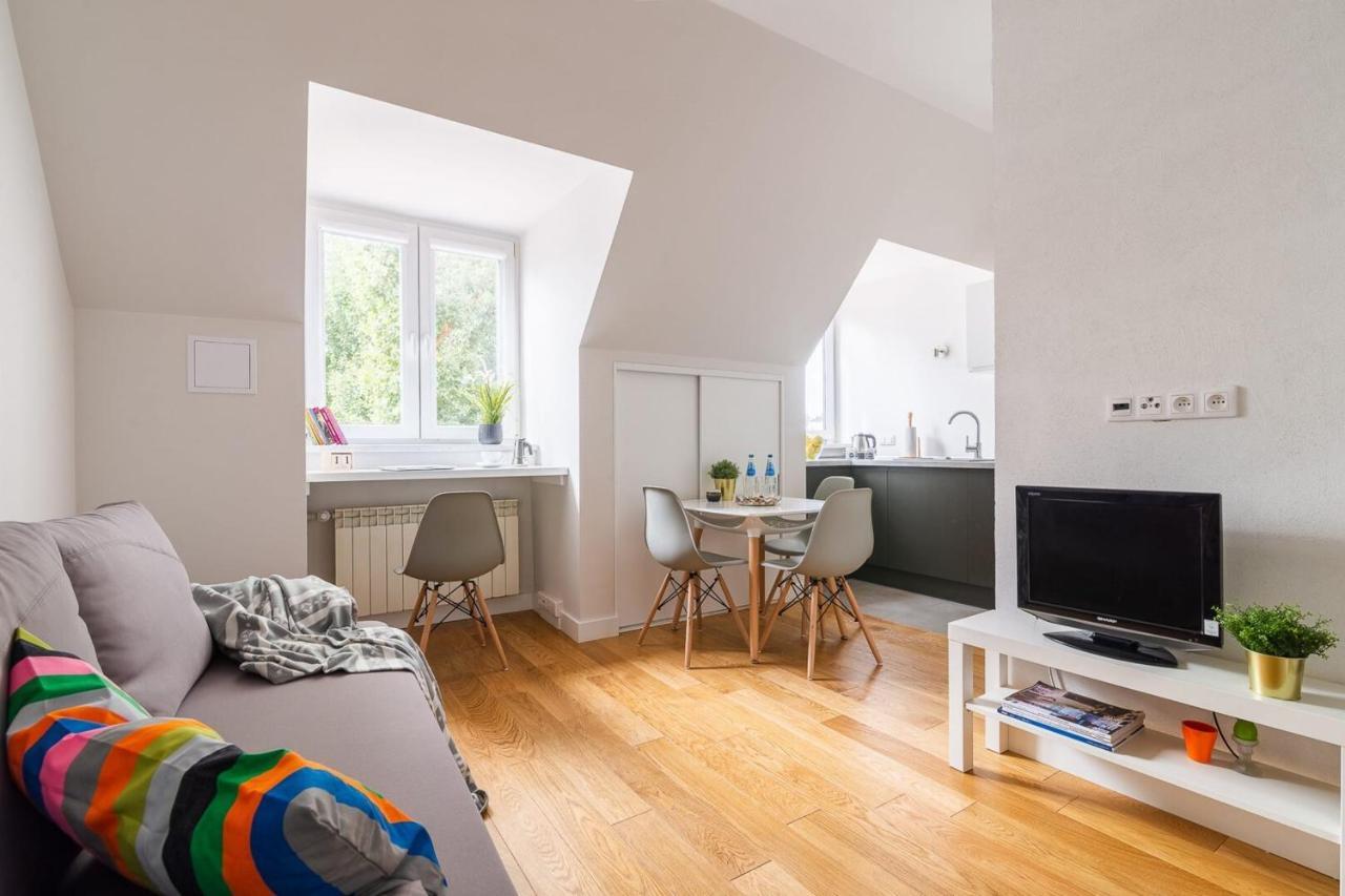 Rent Like - Nieklanska 9/11 Apartment *