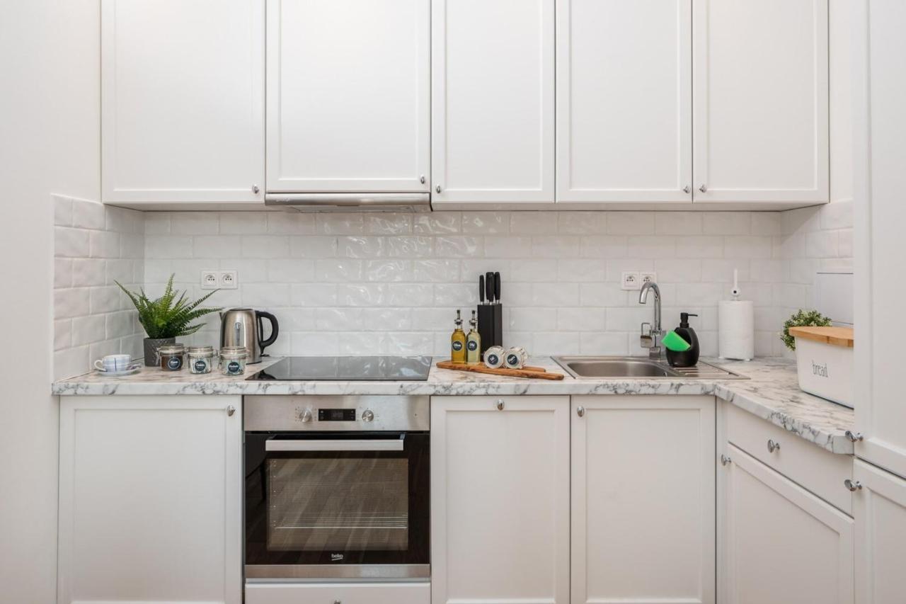 Rent Like - Plac Konstytucji 6