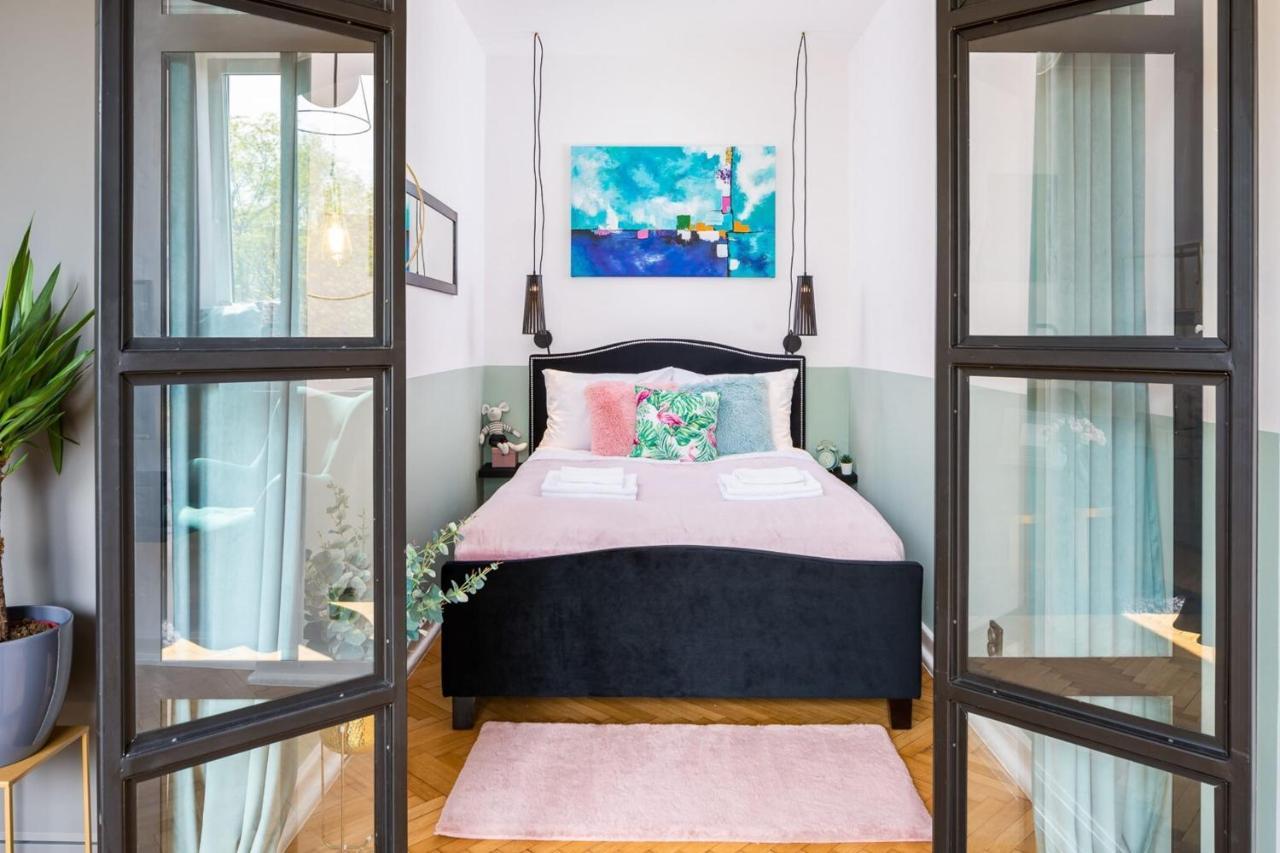Rent Like - Wilcza 58 *