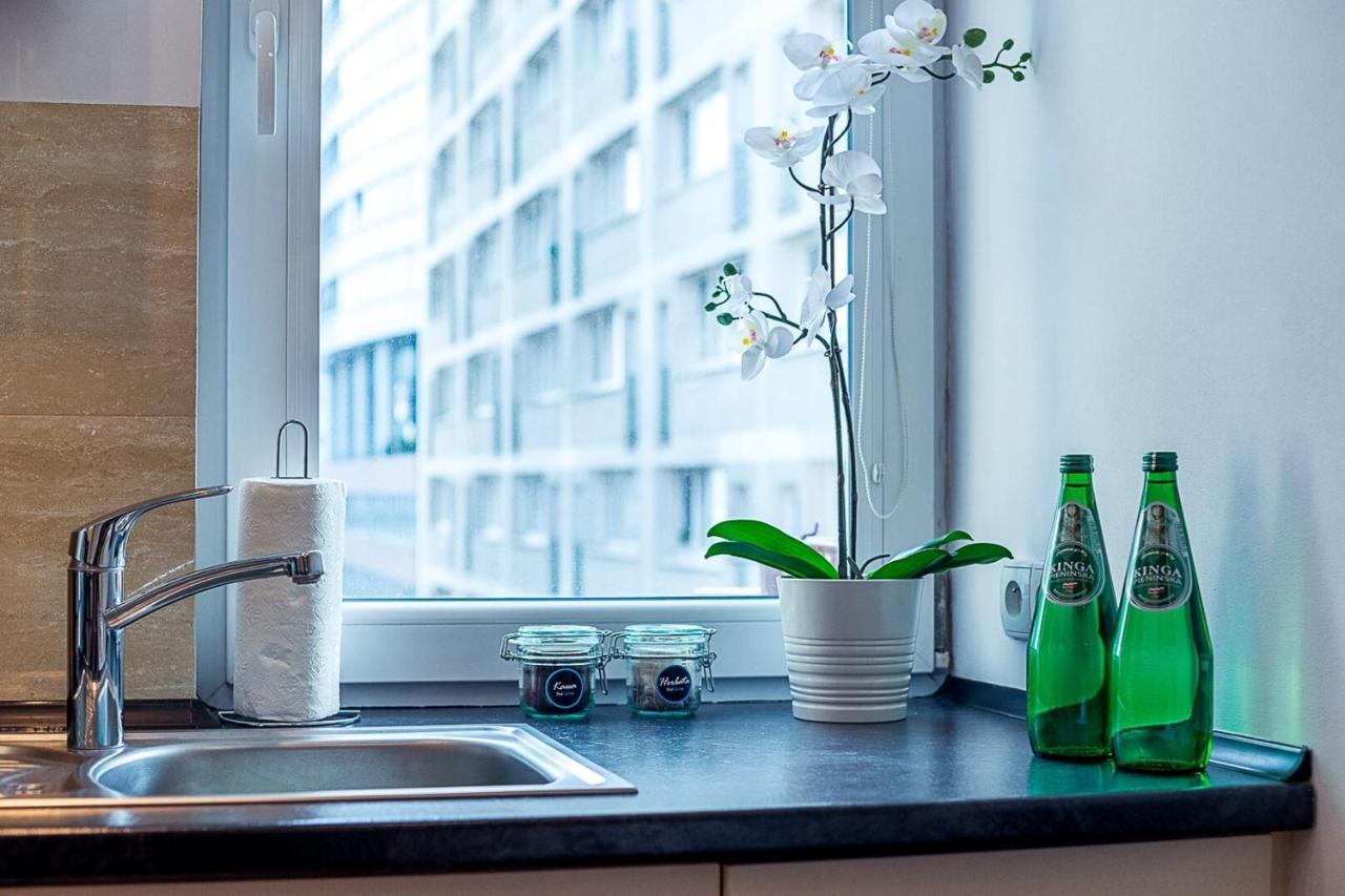 Panska 3 - With Balcony By Renters Apartment Warsaw