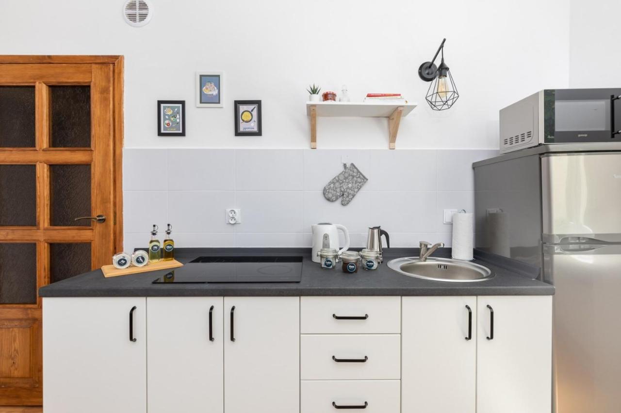 Rent Like - Bonifraterska 15 Warszawa
