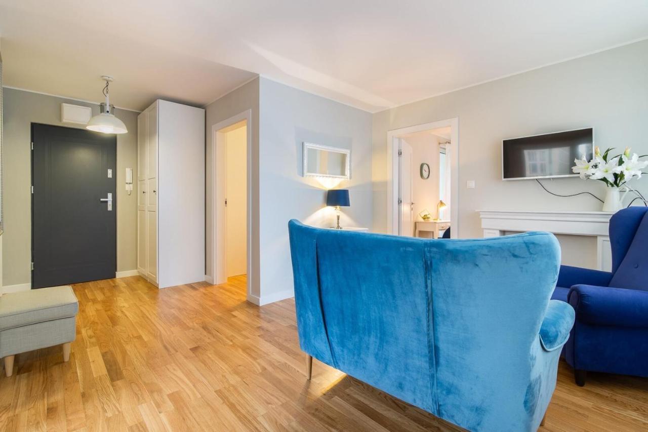 Rent Like - Złota 6 *