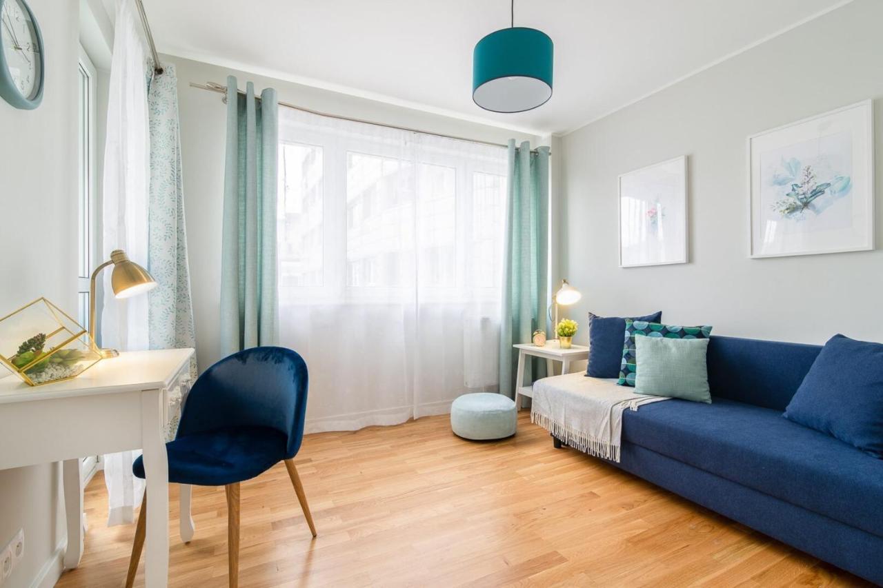 Rent Like - Złota 6 *