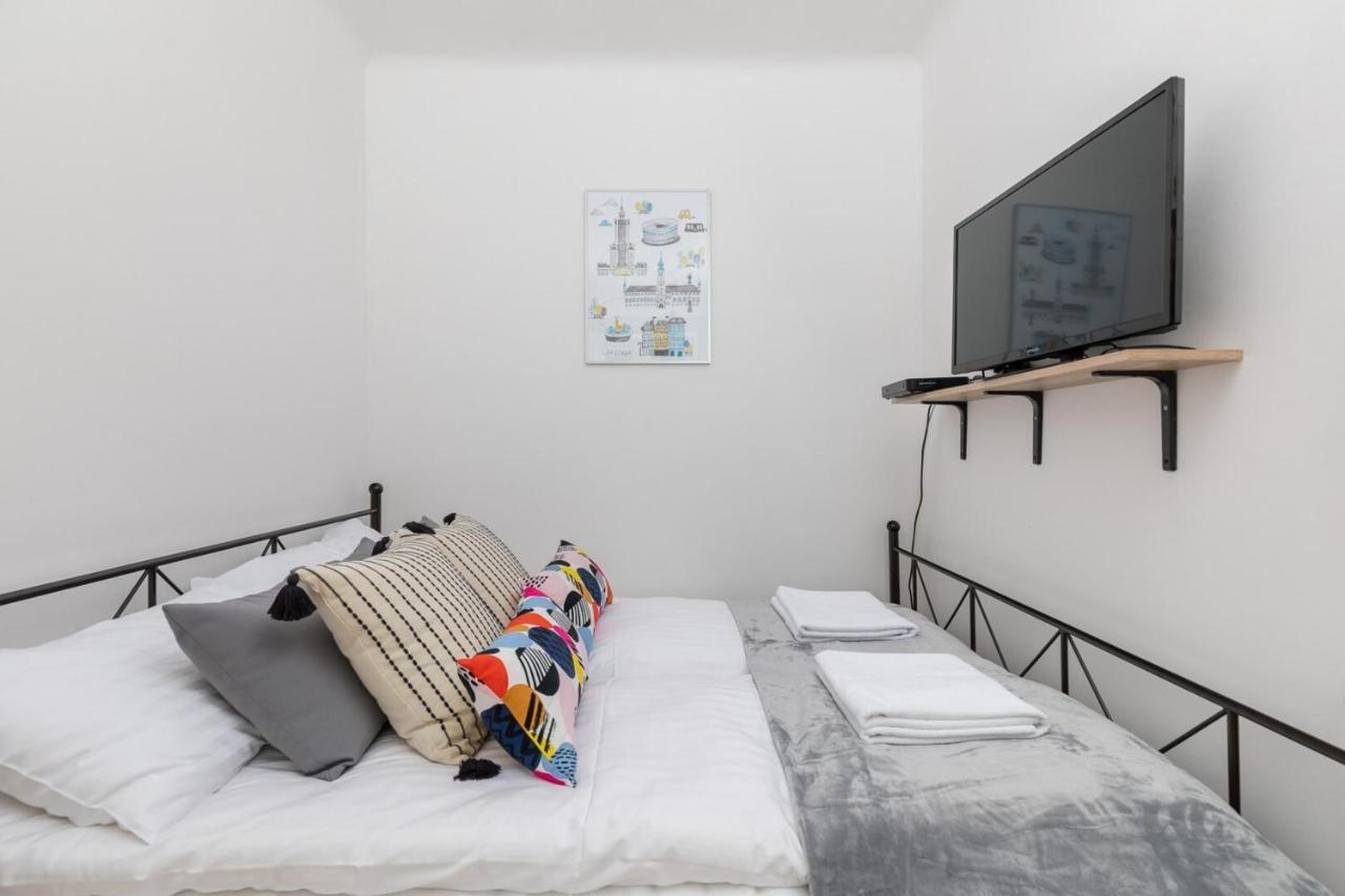 Rent Like - Bonifraterska 15 *