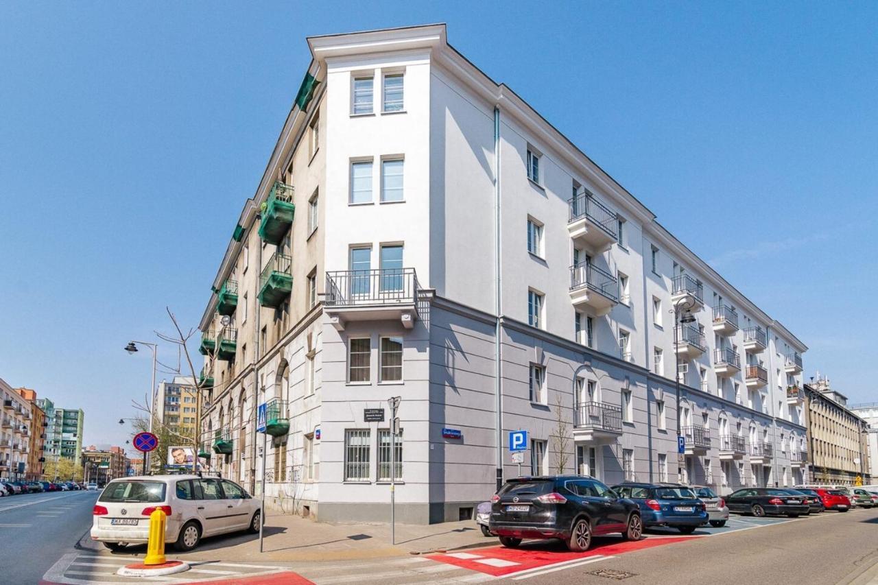 Rent Like - Dobra 8/10 Warsaw
