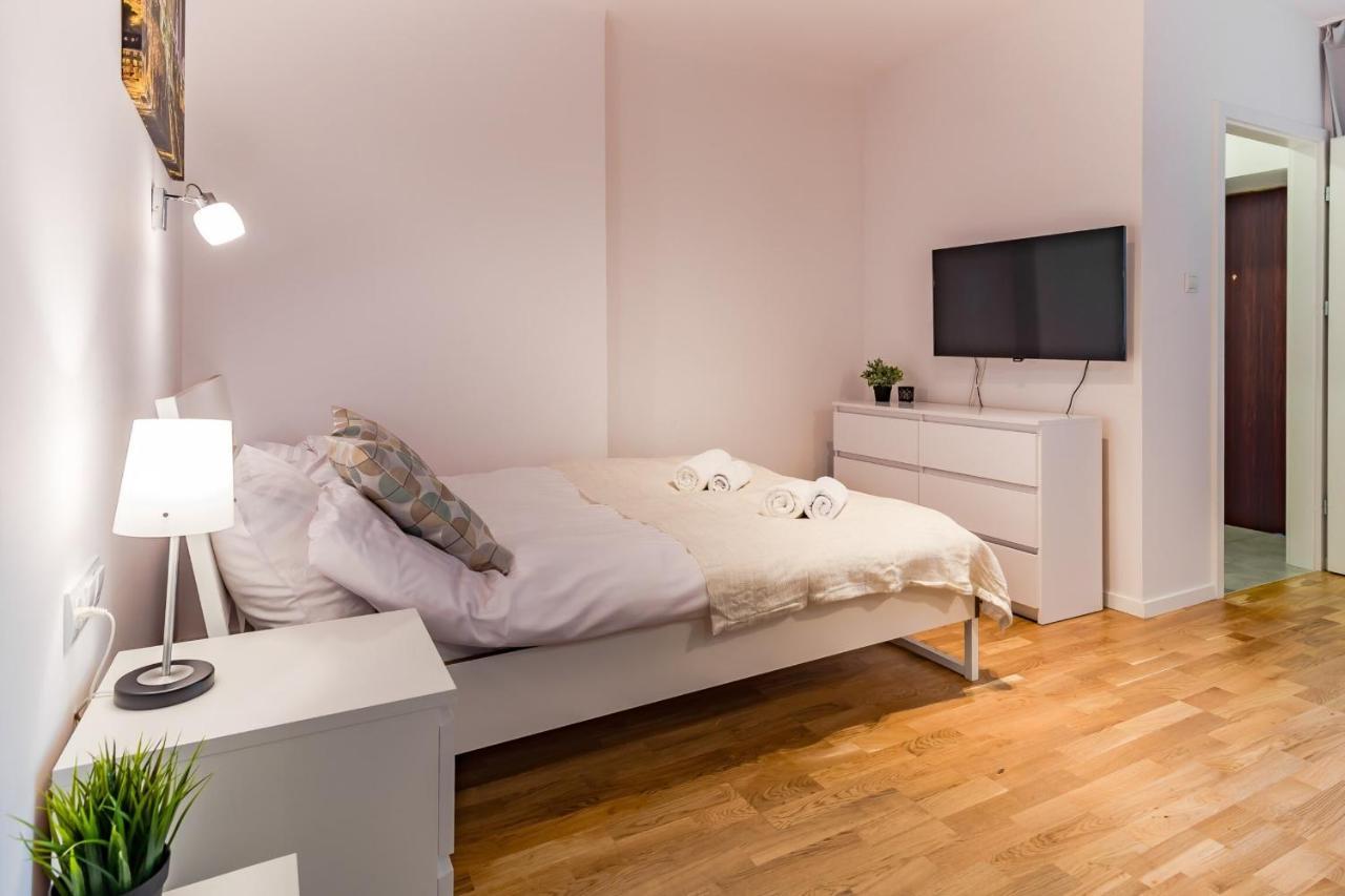 Rent Like - Złota 65 Warszawa