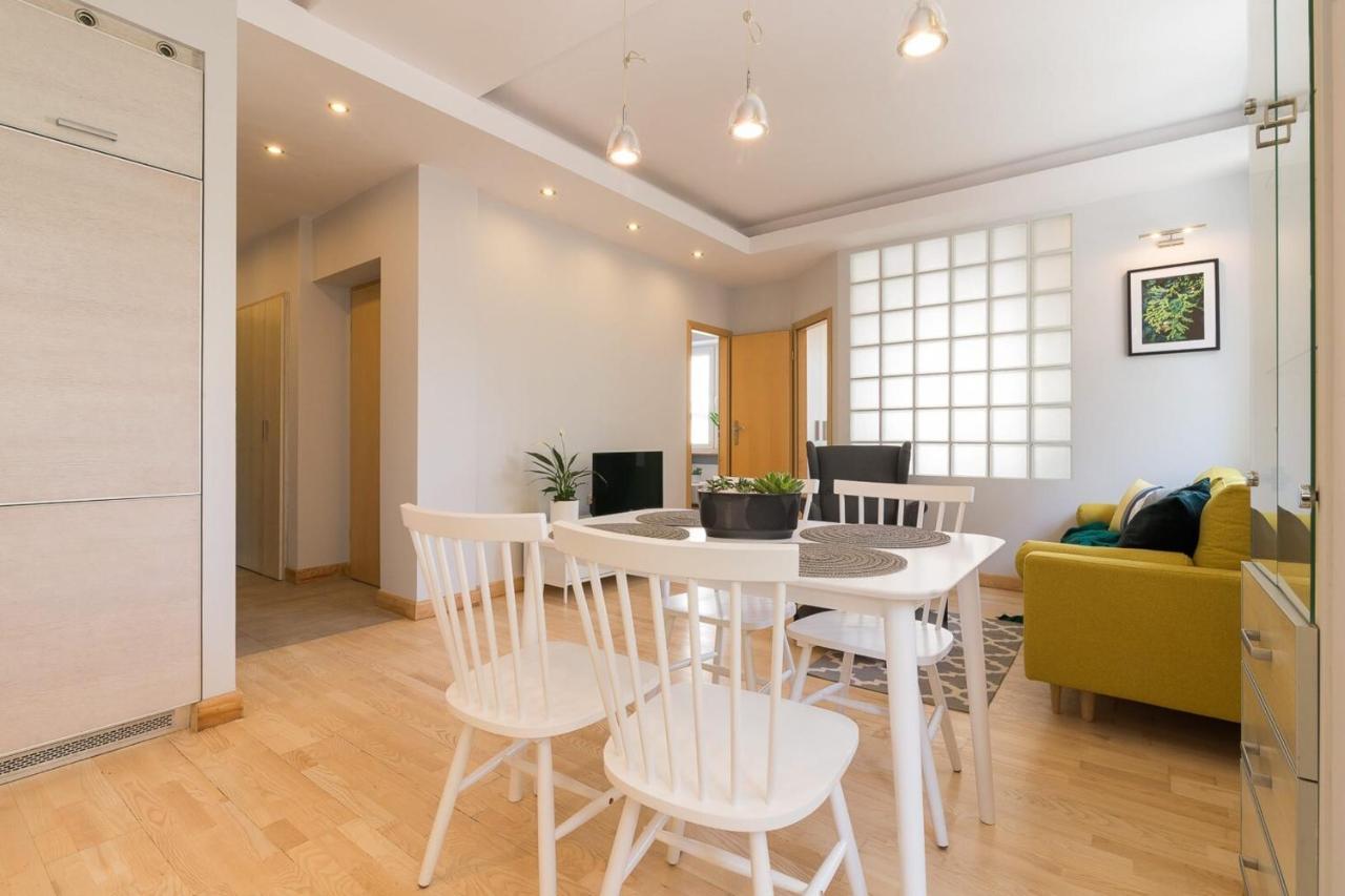 Rent Like - Szkolna 5 *