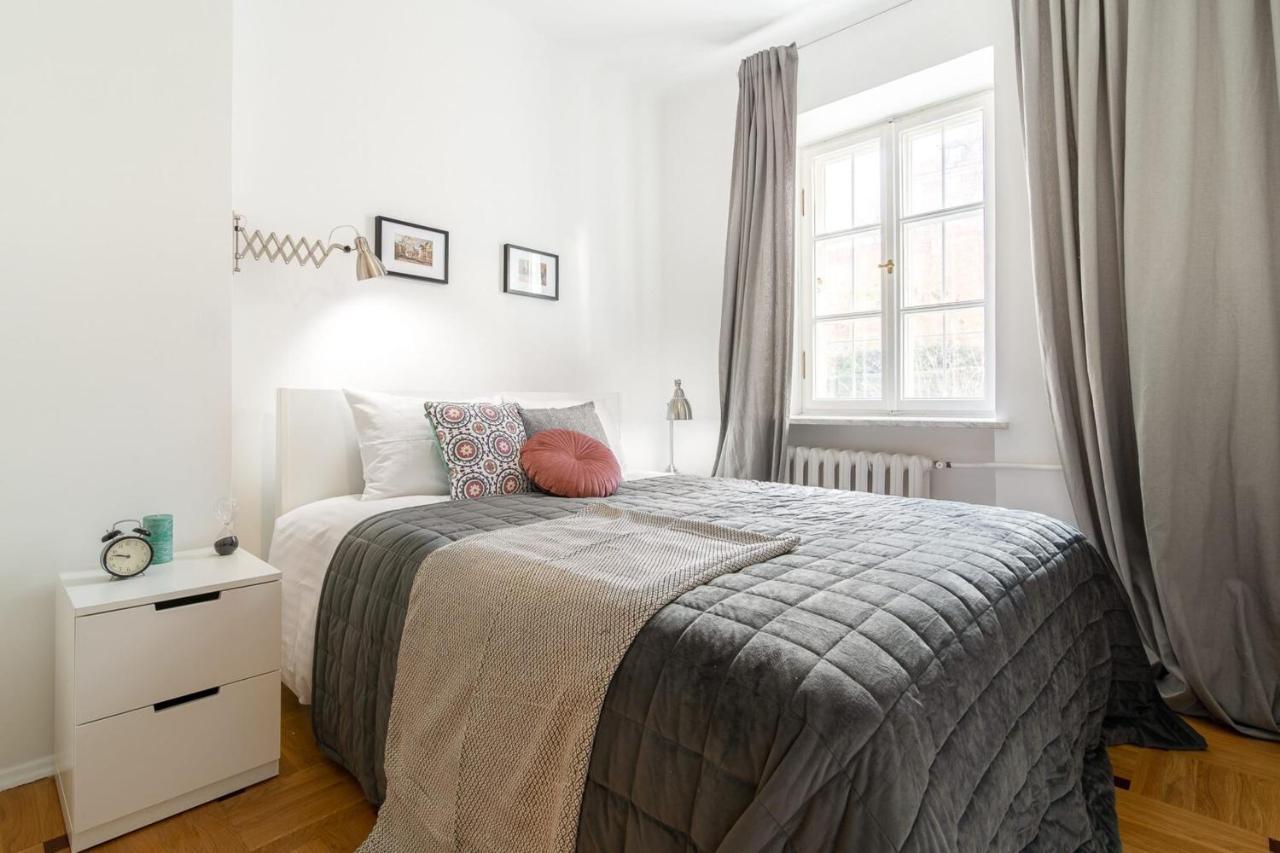 Rent Like - Mostowa 11 Warsaw
