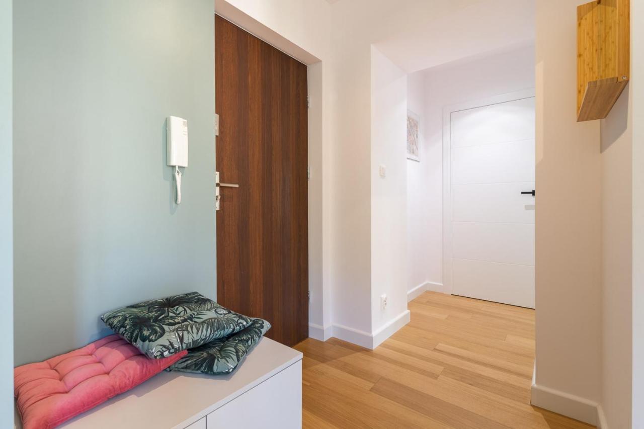 W Rent Like - Hoza 36