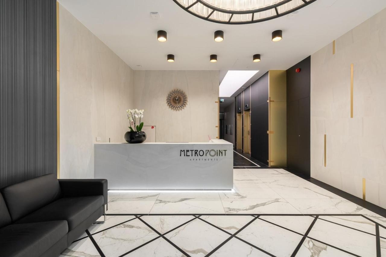 Karolkowa 28a - Luminous With Balcony By Renters Prestige Apartment