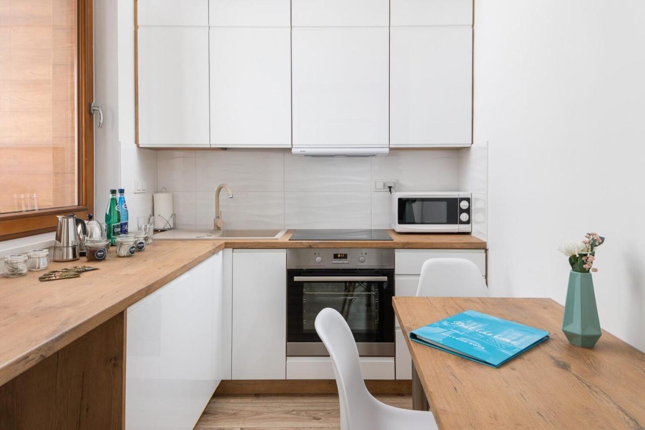 Rent Like - Grzybowska 85 Ii Apartment Warschau