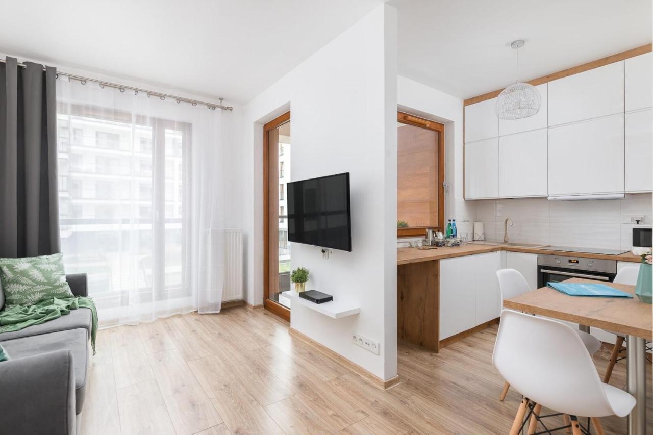 Rent Like - Grzybowska 85 Ii *