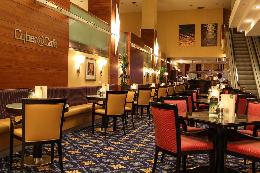 Hotel Courtyard By Marriott Airport 4*