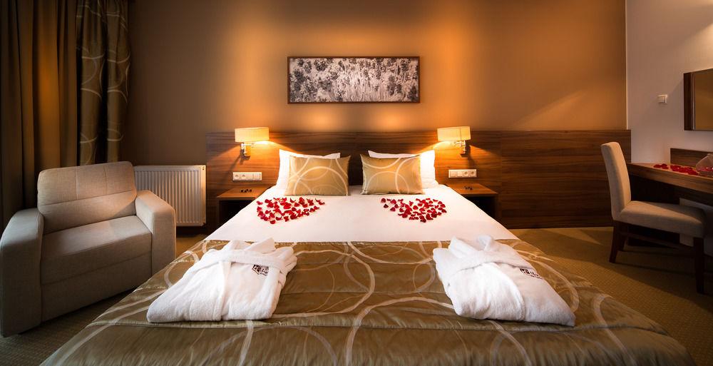 Arche Pulawska Warsaw