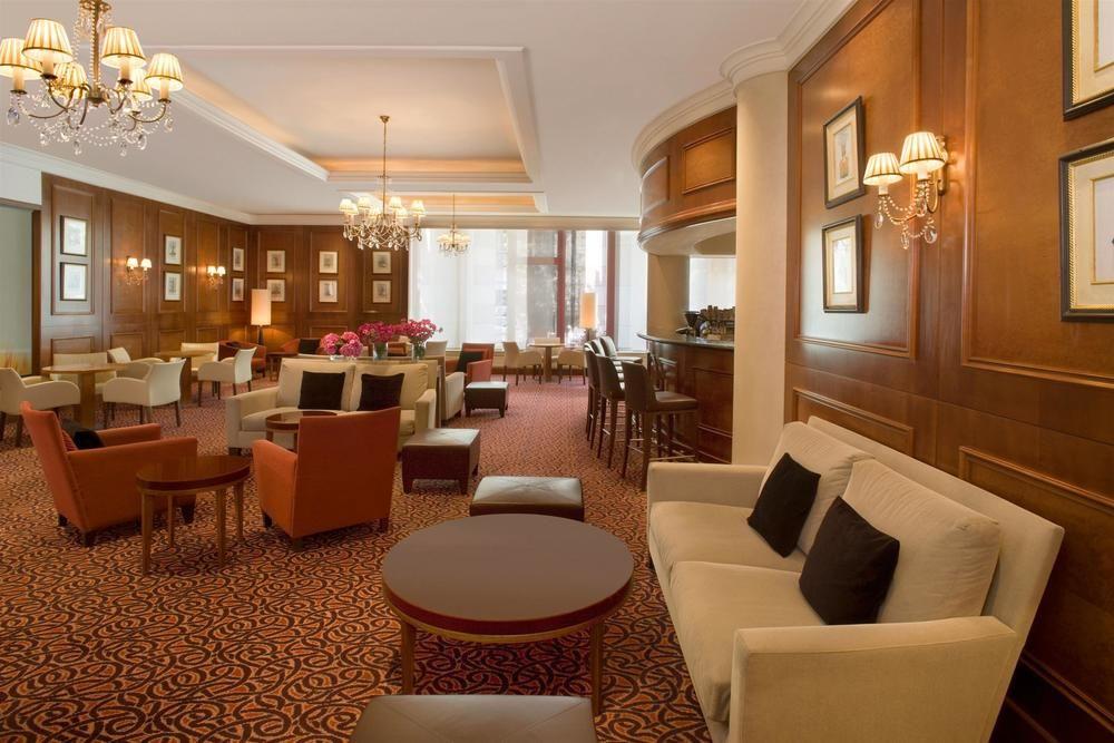 Sheraton Grand Khách sạn