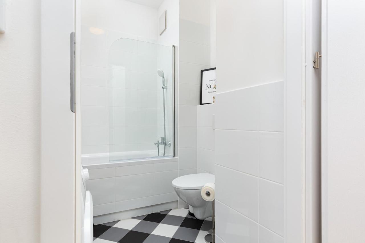 Kasprzaka By Renters Apartment Warsaw