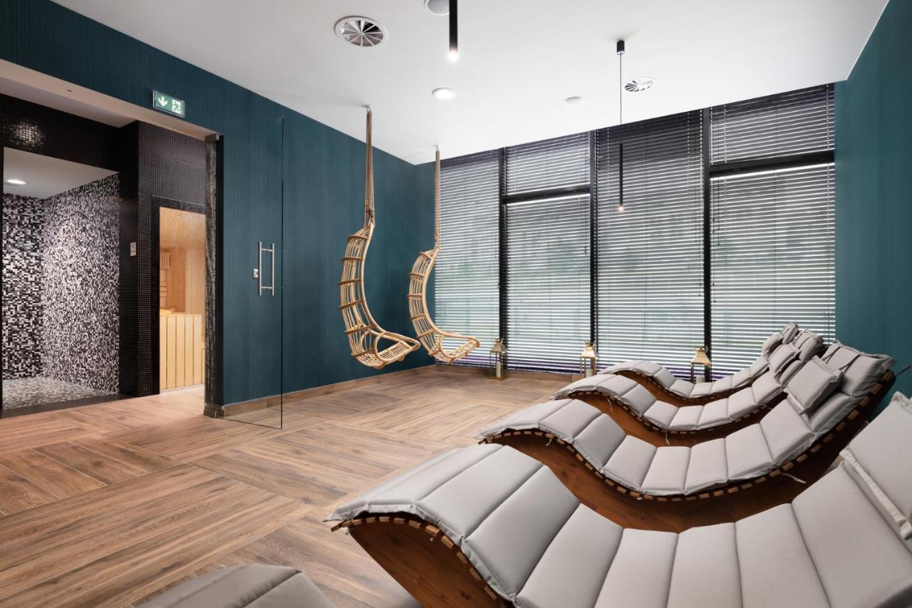 Hotel Mercure Ursus Station 4*