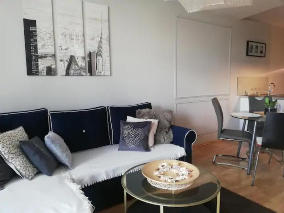 Lucka Superior Z Tarasem Apartament *
