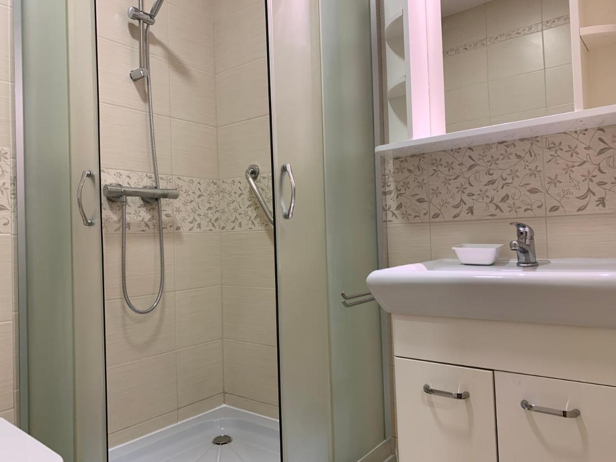 Apartment House Marszalkowska 7 *