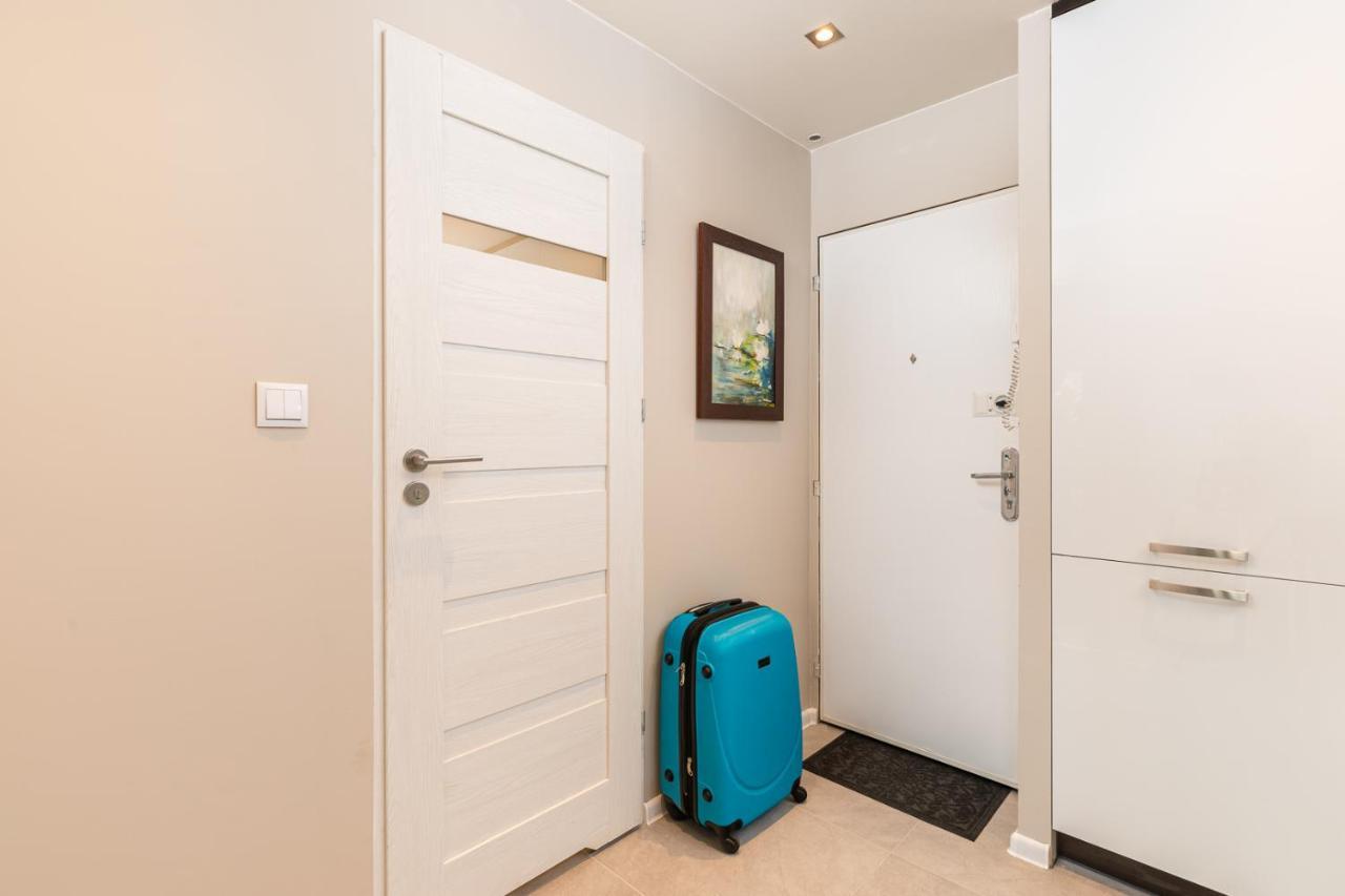 W Rent Like - Grojecka 19 25 Apartment