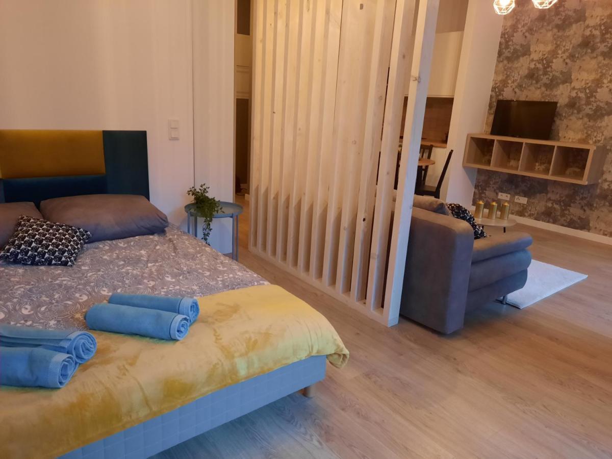 Prestige Wola Kolejowa * Warszawa