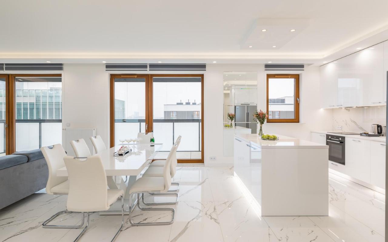 Karolkowa 28a - Luminous With Balcony By Renters Prestige Warsaw
