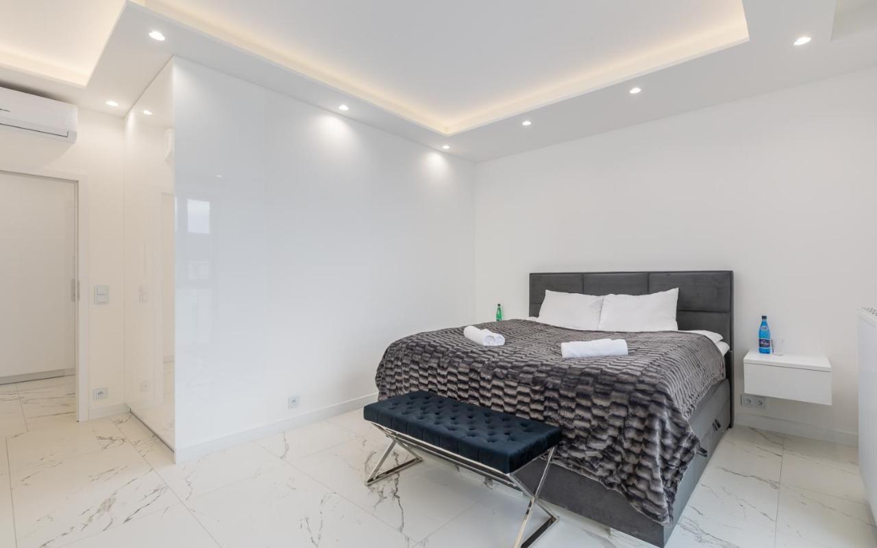 Karolkowa 28a - Luminous With Balcony By Renters Prestige Apartment Warsaw