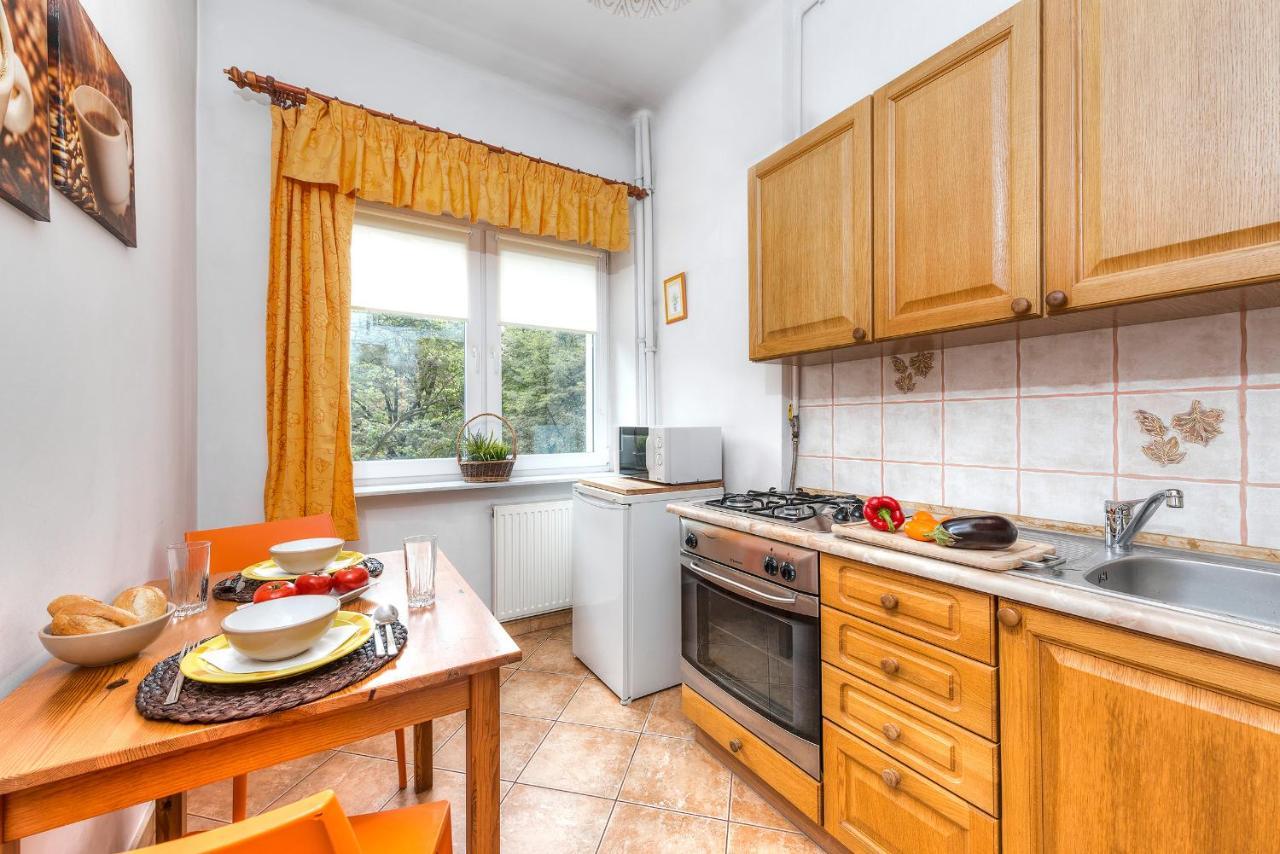 Apartment Zbawiciela Square P&o Serviced *