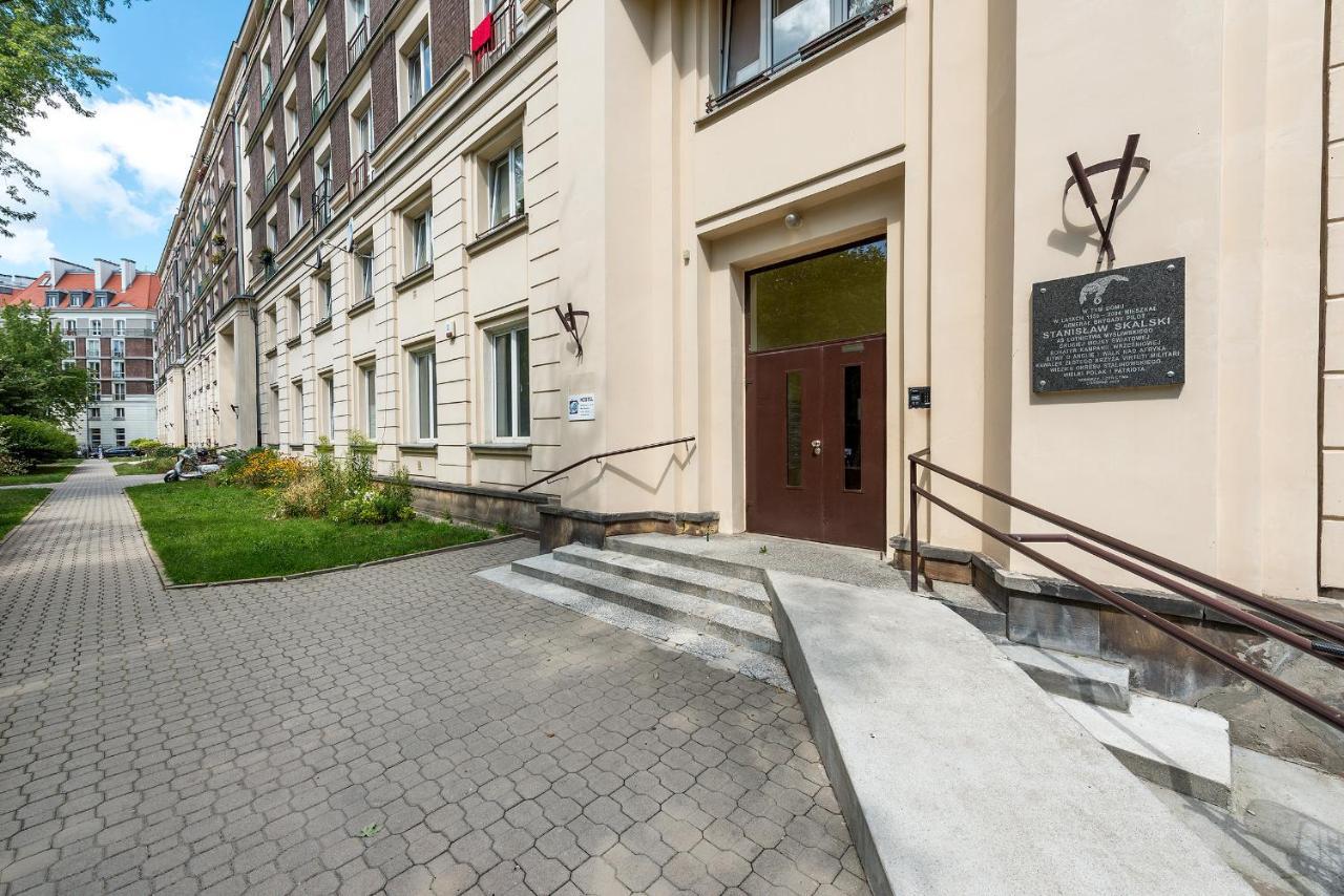 Apartment Zbawiciela Square P&o Serviced