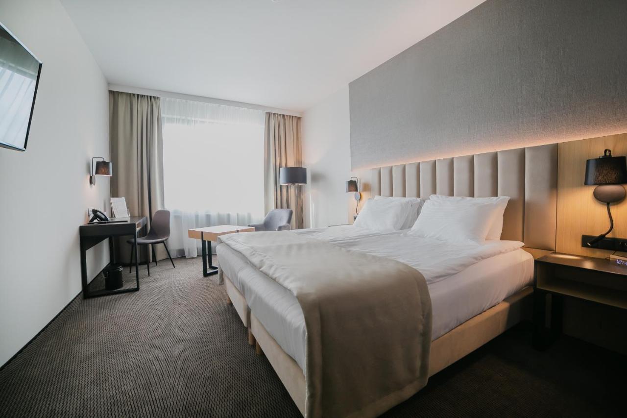 Hotel East Warsaw