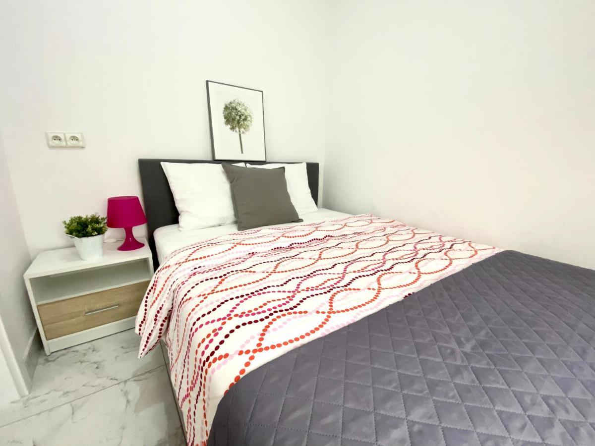 Center Warsaw - Apartmenty Jana Pawla II Apartment Warsaw