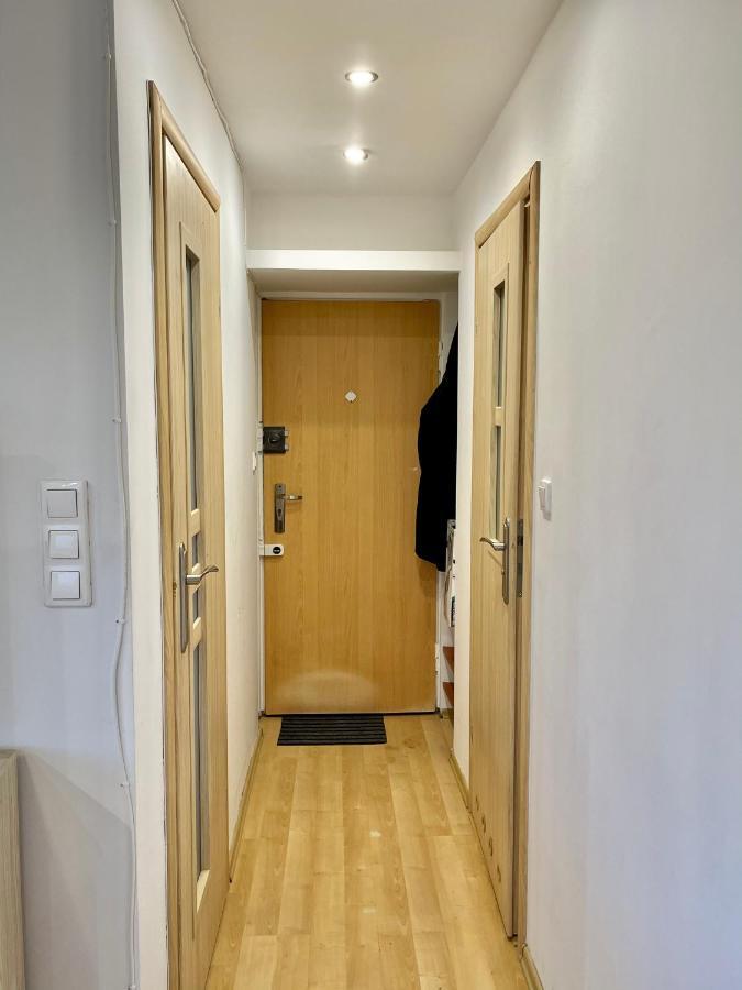 Apartment Red Centrum: Panoramic Views With High-speed Wi-fi And Smart Entertainment