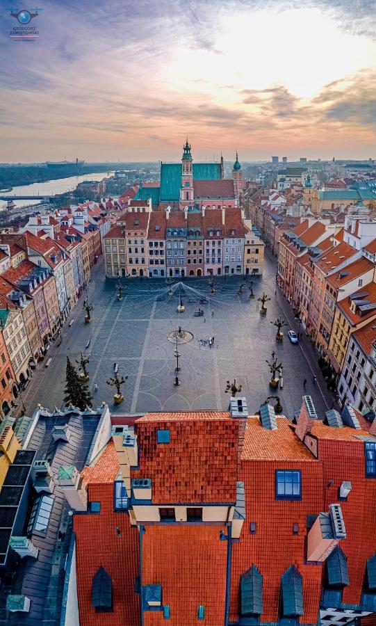 Red Centrum: Panoramic Views With High-speed Wi-fi And Smart Entertainment Apartment *