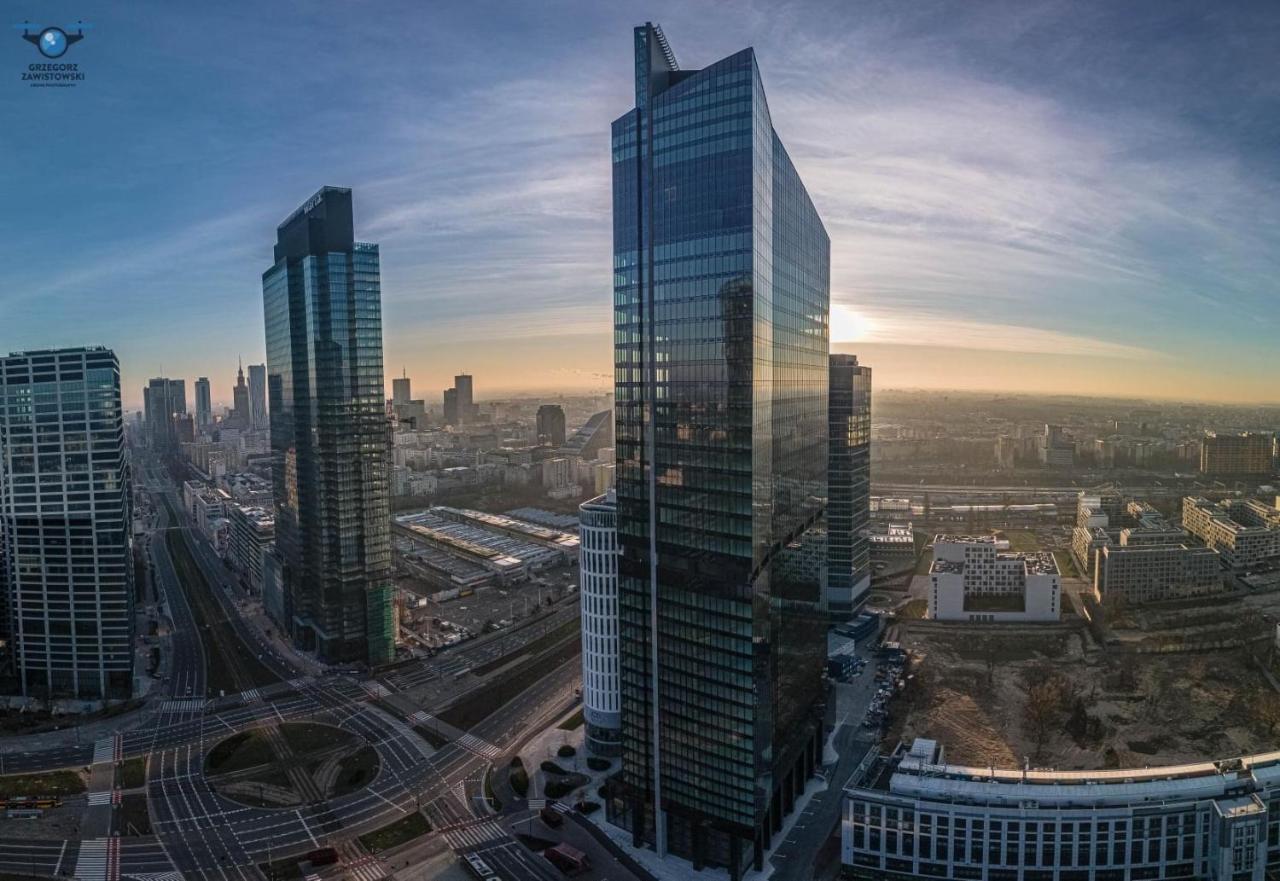 Red Centrum: Panoramic Views With High-speed Wi-fi And Smart Entertainment * Warsaw