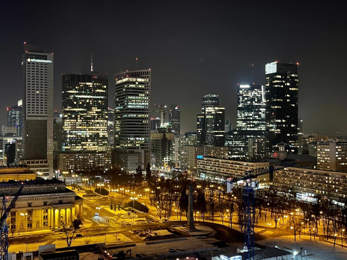 Red Centrum: Panoramic Views With High-speed Wi-fi And Smart Entertainment * Warsaw