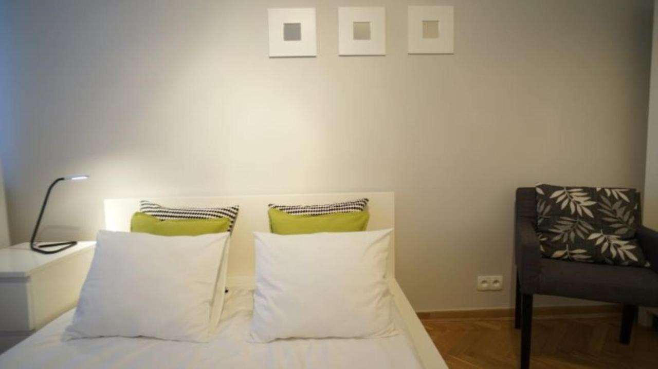 Apartment Bagno Centre 16 *