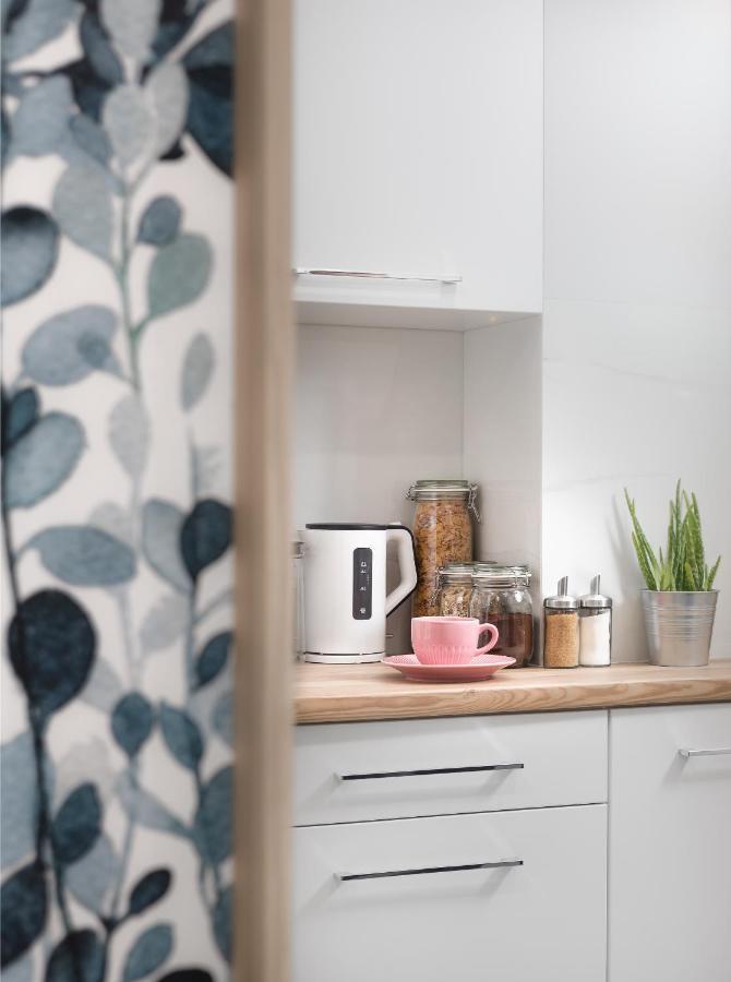 Oomph Downtown Apartment
