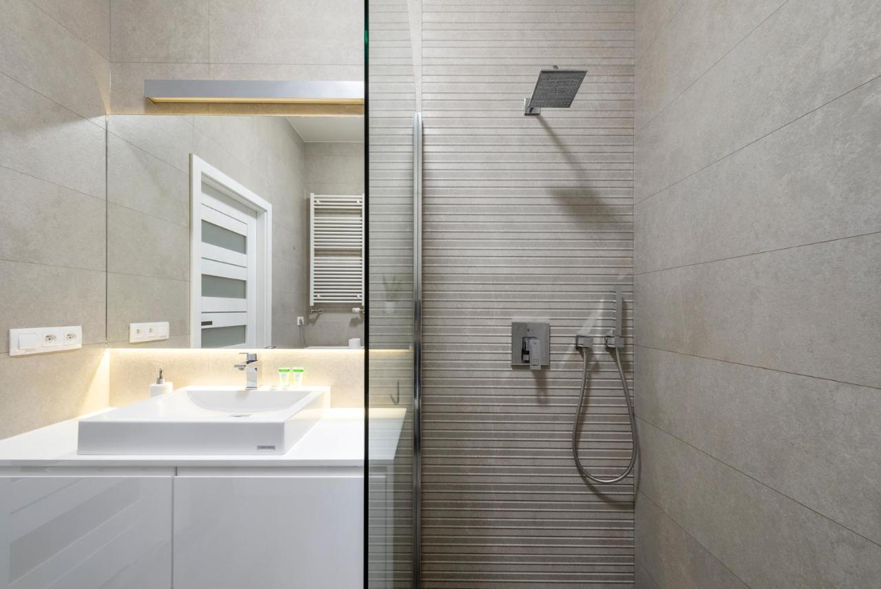 - Aparts Lotnisko Okecie Apartment Warsaw