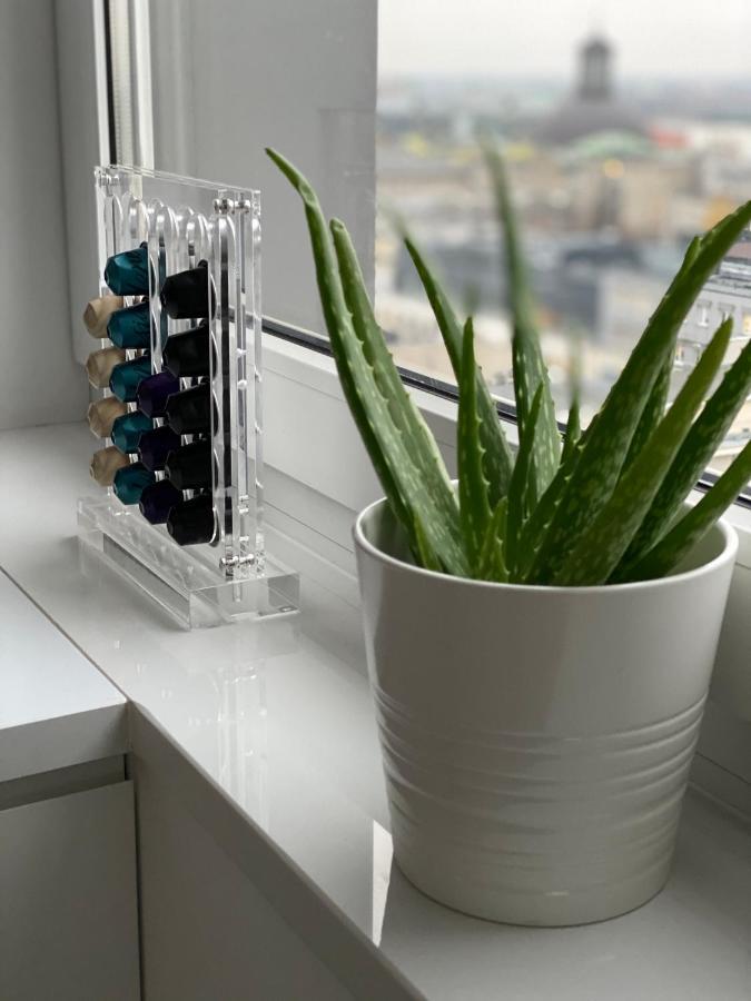 Leo Apartment