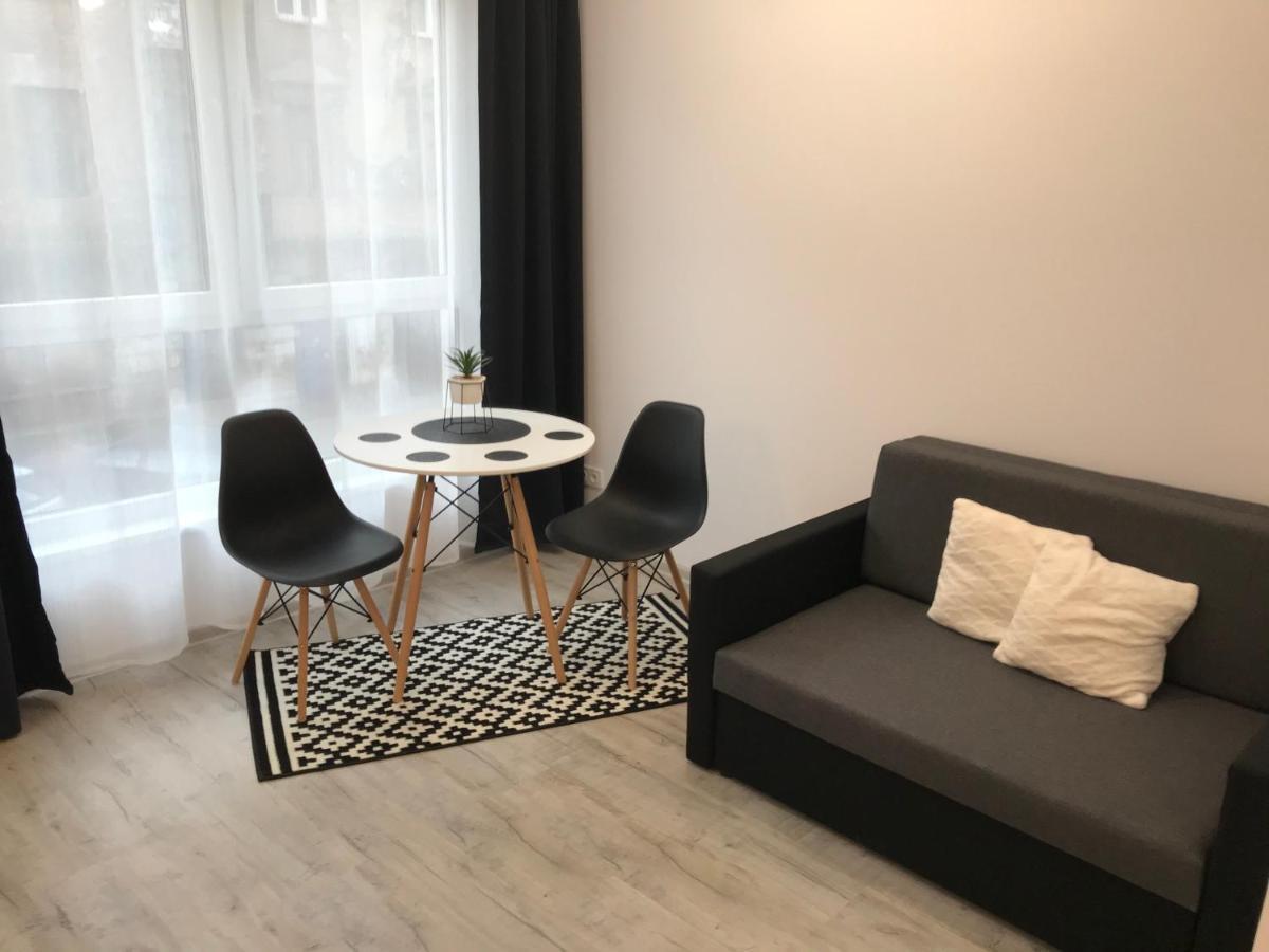 Apartament Brzeska 10 *