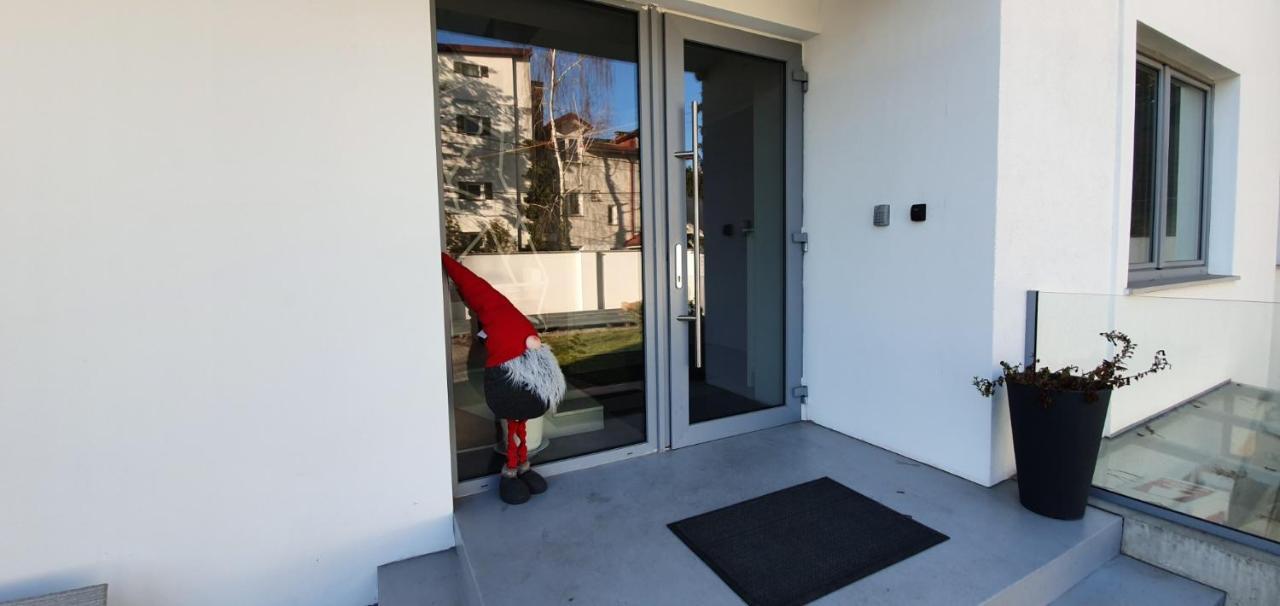 Loft 85 M2 Wilanow Krolewski Self Checkin Apartamento Varsóvia