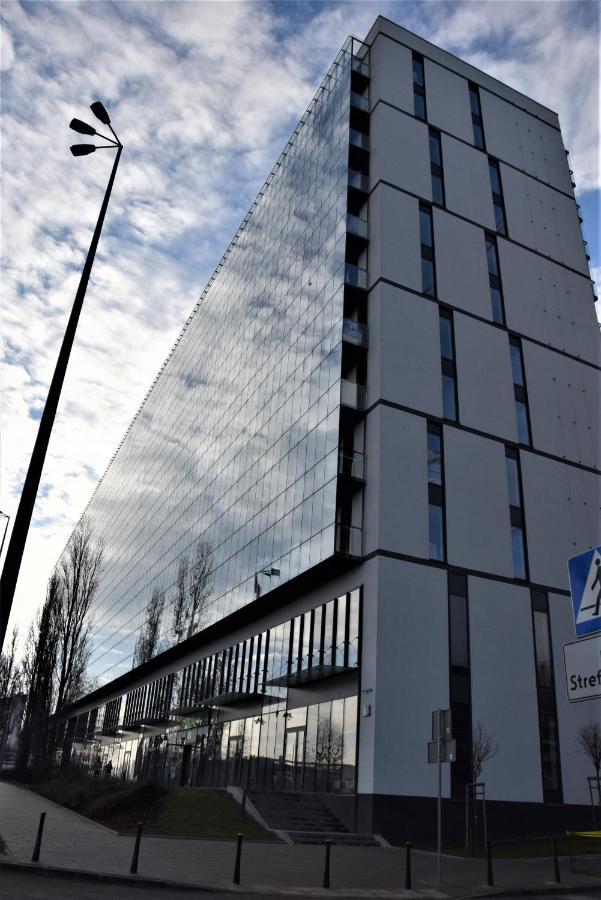 807 Warszawa