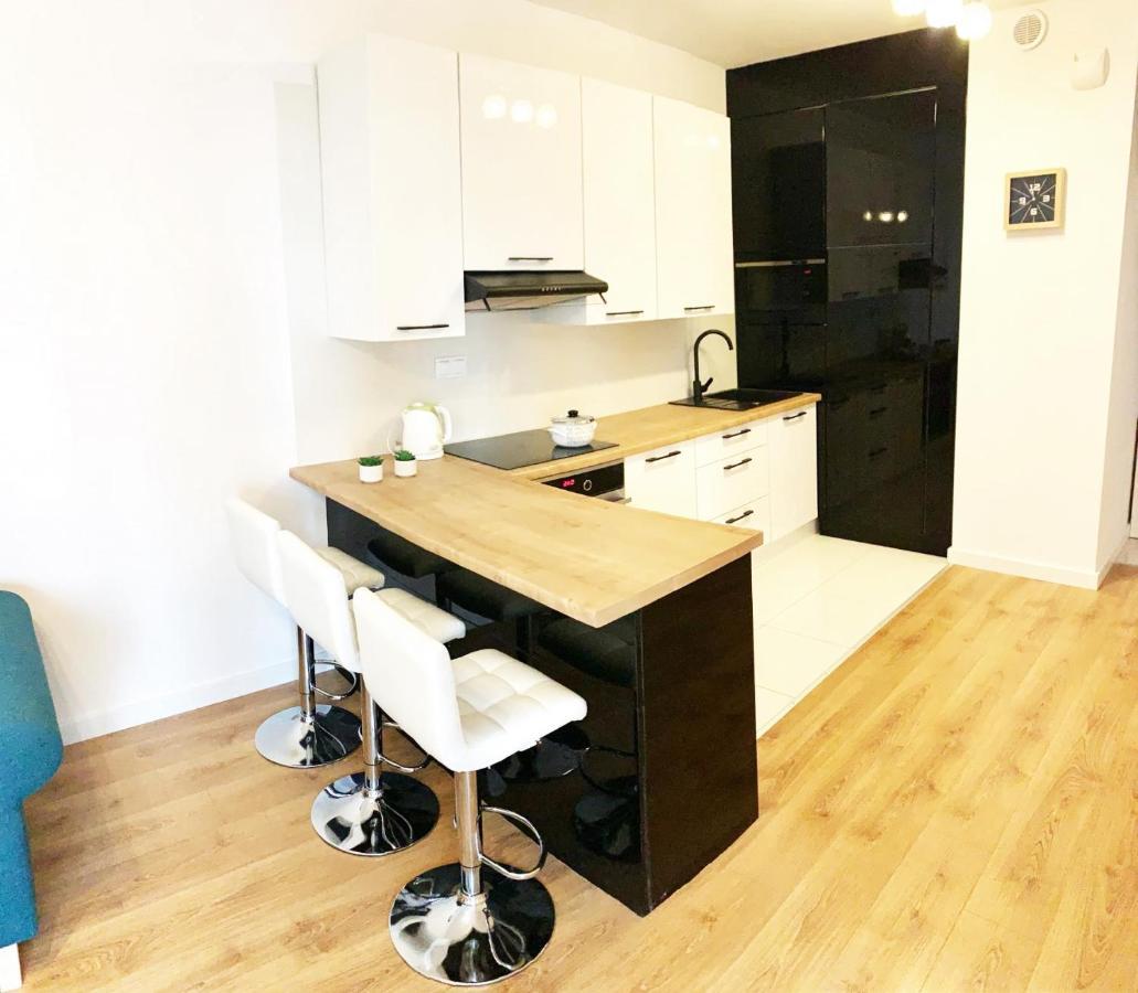 Apartamento Wola 12b By Homeprime Varsóvia