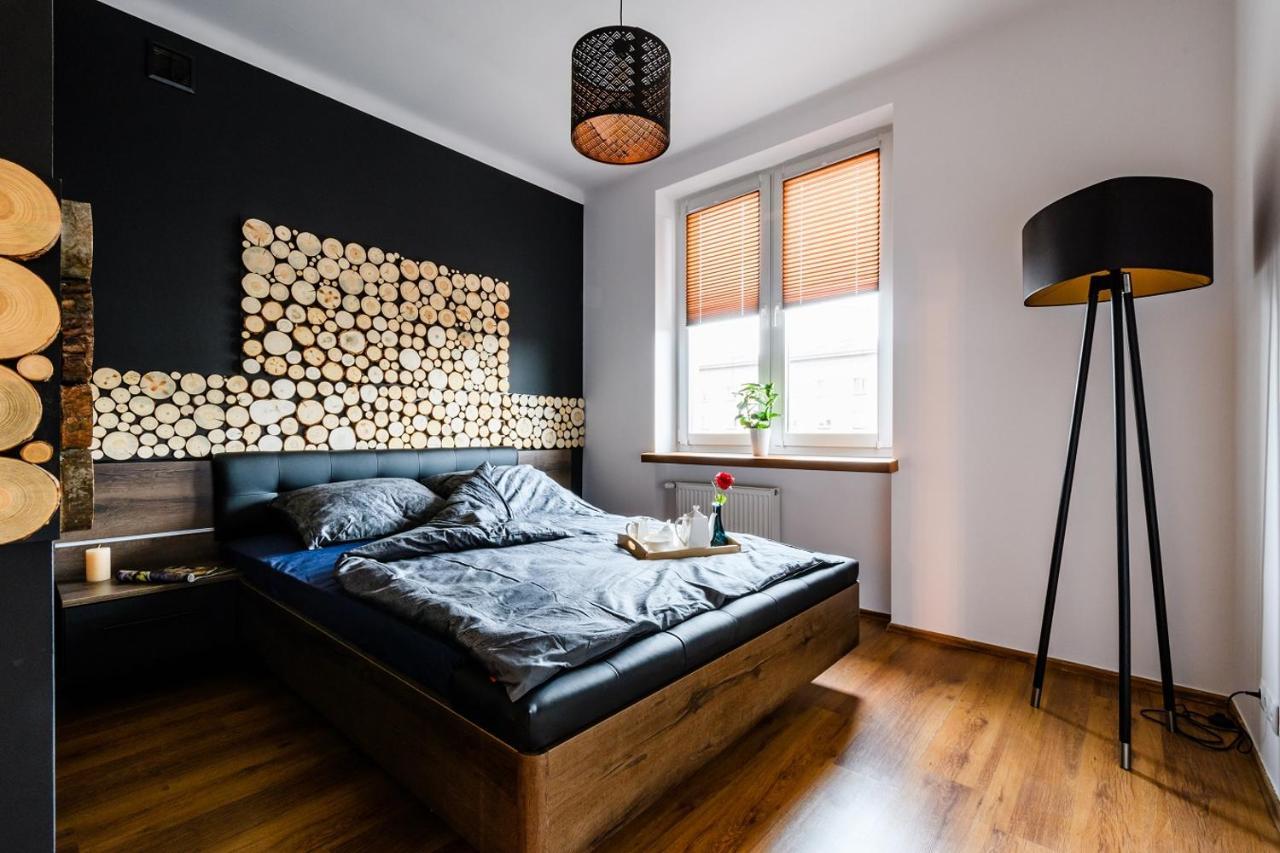 Blue House Center Apartment *