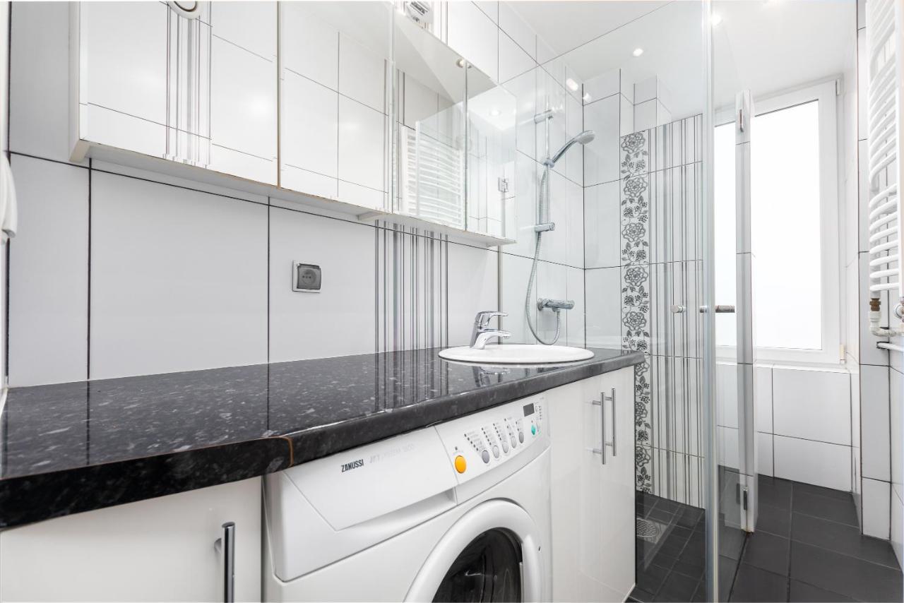 Chmielna By Your Freedom Apartment *
