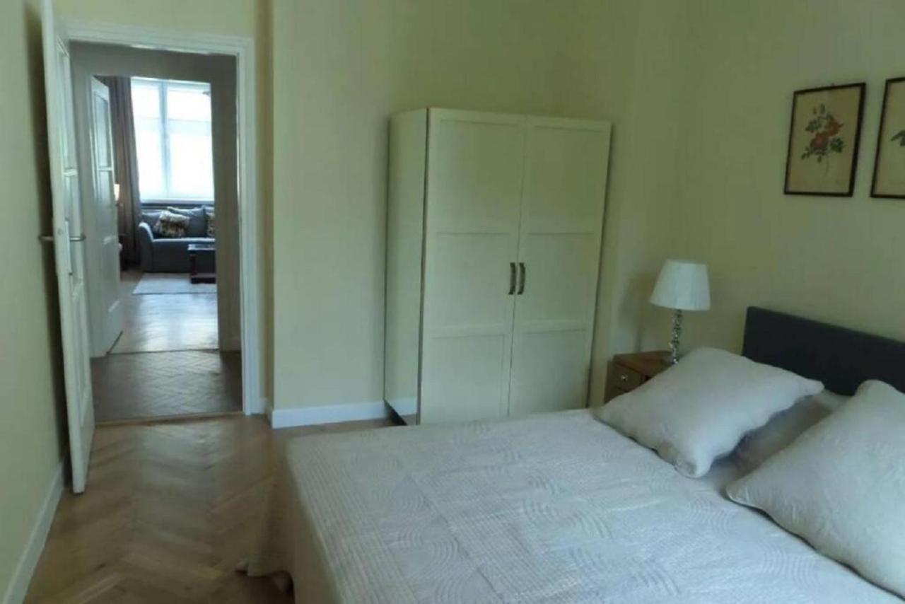 Super Luxury And Cozy- Golden Apartments- City Center Apartment