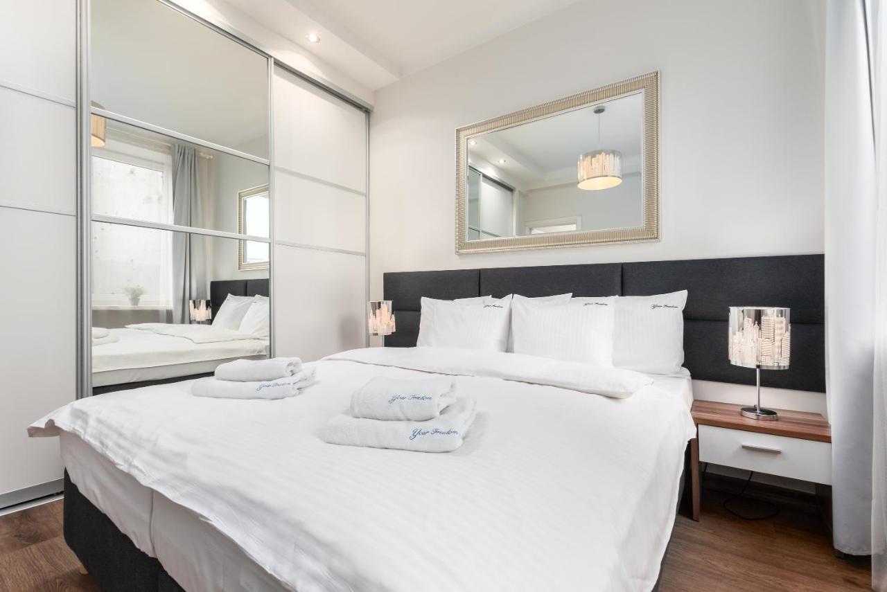 Chmielna By Your Freedom Apartment *